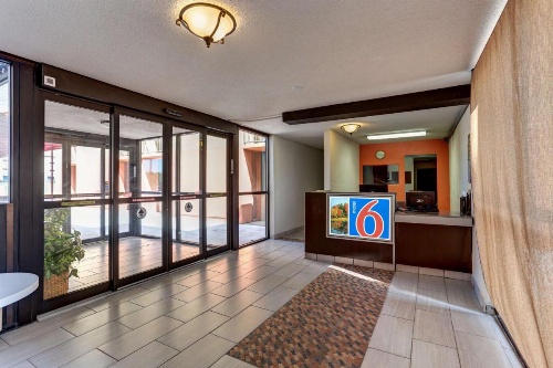 Motel 6 Jackson, TN image 38